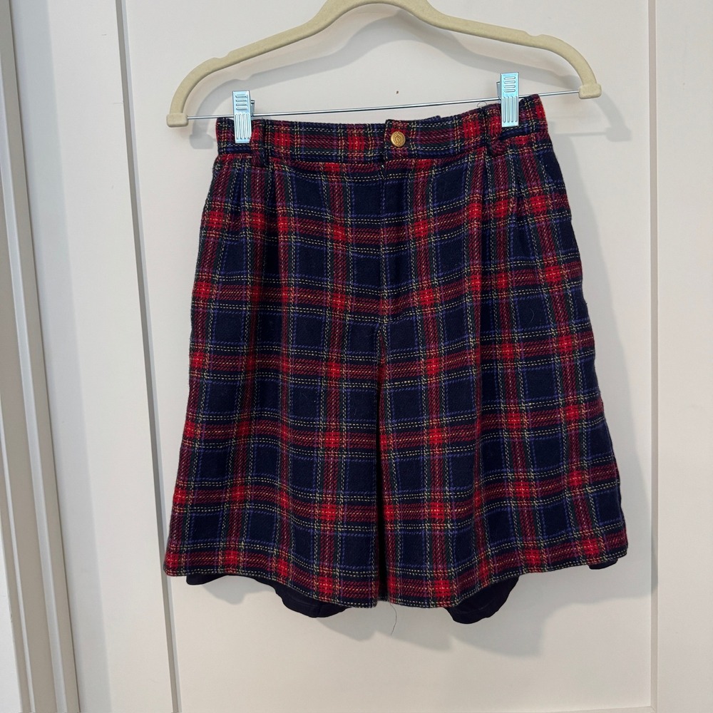 Lizsport Vintage Wool Plaid Shorts Navy Red Tartan High Waist Pleated Size 6